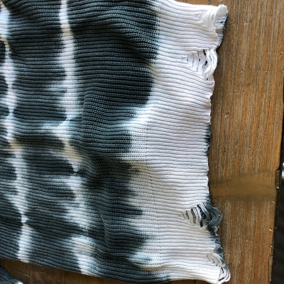 Superdown Sweater - Picture 6 of 6